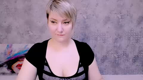 djullia online show from February 2025 07:01:01 AM