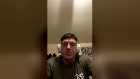 dmont686 online show from January 2026 11:23:02 AM