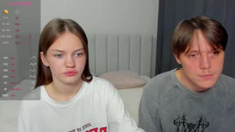 Snapshot of do_dick chatting on October 2025 04:59:02 PM Polly and Kiriko online show from October 2025 04:59:02 PM