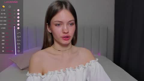 Snapshot of do_dick chatting on December 2025 03:27:02 PM Polly and Kiriko online show from December 2025 03:27:02 PM