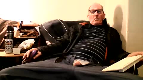 Doggsaur online show from January 2025 03:58:01 PM