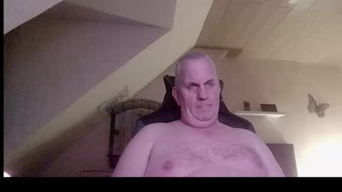 doggy2629 online show from February 2026 05:54:01 PM