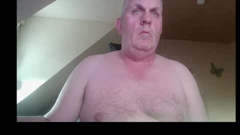 doggy2629 online show from April 2026 05:50:02 PM