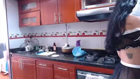 Snapshot of dolceclown_ chatting on October 2025 07:47:01 PM dolceclown_ online show from October 2025 07:47:01 PM