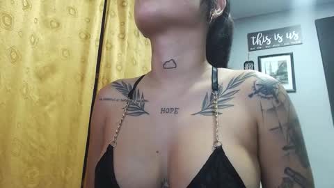 doll_and_thebrown online show from October 2025 01:46:01 AM