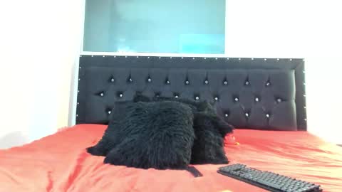 Snapshot of doll_celeste19 chatting on September 2025 01:07:02 AM C E L E S T E online show from September 2025 01:07:02 AM