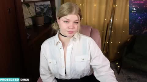 Chloe online show from January 2025 11:58:02 AM