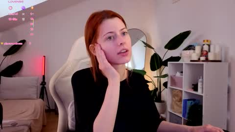 Your doll Lesli online show from December 2025 09:51:01 AM