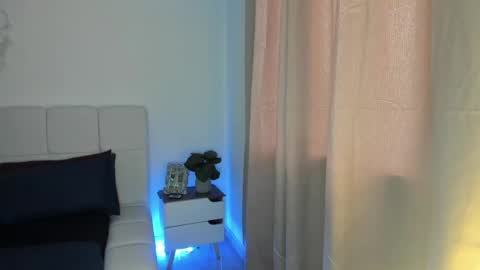 doll_oriana online show from April 2026 09:50:02 PM