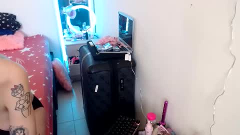 Catherine XXX online show from February 2026 05:39:02 PM