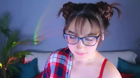 Snapshot of doll_tessa chatting on October 2025 02:30:02 PM Tessa online show from October 2025 02:30:02 PM