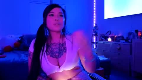 DOLLLFACE online show from February 2025 08:01:01 AM