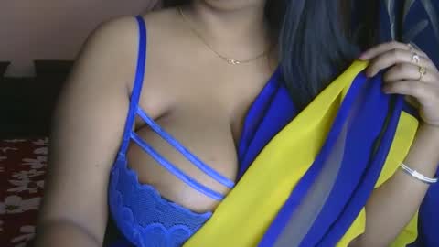 dolly_2 online show from February 2026 04:27:01 AM