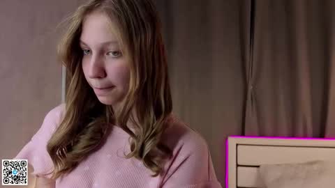 Emilia online show from September 2025 06:32:02 PM