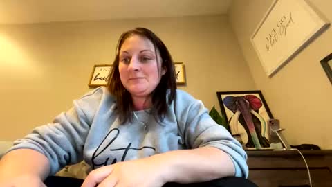 Snapshot of dollydimplez chatting on March 2025 11:56:02 PM Dolly online show from March 2025 11:56:02 PM