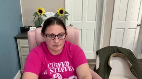 Snapshot of dollydimplez chatting on March 2025 11:31:02 PM Dolly online show from March 2025 11:31:02 PM