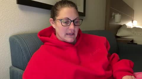 Snapshot of dollydimplez chatting on March 2025 01:56:02 PM Dolly online show from March 2025 01:56:02 PM