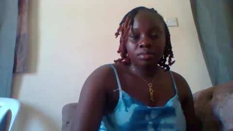 Snapshot of dollyvee chatting on November 2025 10:59:01 AM dollyvee online show from November 2025 10:59:01 AM