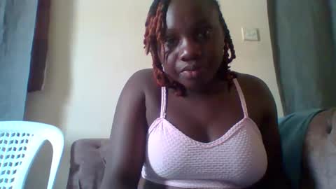 dollyvee online show from November 2025 11:21:01 AM