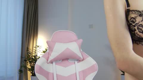 Dolly online show from January 2026 01:36:01 PM