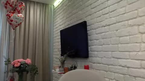 DOM MUMMY online show from February 2025 09:59:02 AM