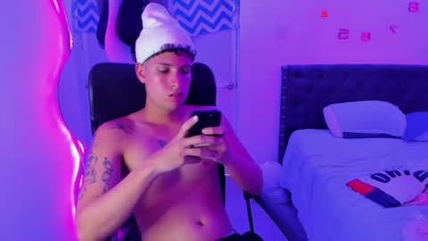 Snapshot of domi_master chatting on January 2025 02:00:02 AM MASTER online show from January 2025 02:00:02 AM