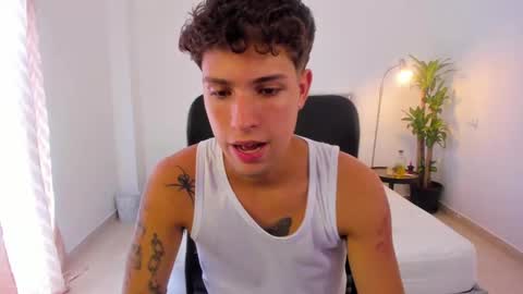 Snapshot of domi_master chatting on February 2025 09:01:01 PM MASTER online show from February 2025 09:01:01 PM