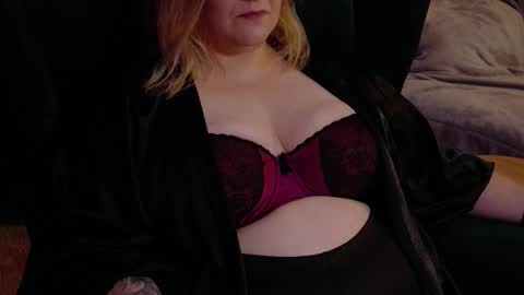 SADE online show from October 2025 09:03:01 PM