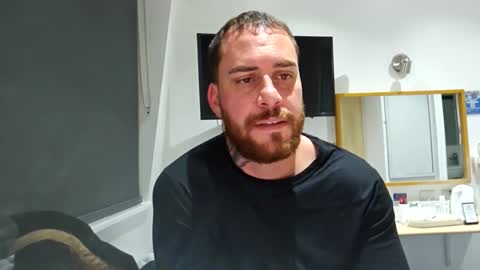 Snapshot of dominateherplease chatting on October 2025 07:32:01 PM dominateherplease online show from October 2025 07:32:01 PM