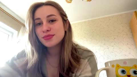 Snapshot of domingadandridge chatting on April 2026 08:14:01 AM Mia online show from April 2026 08:14:01 AM