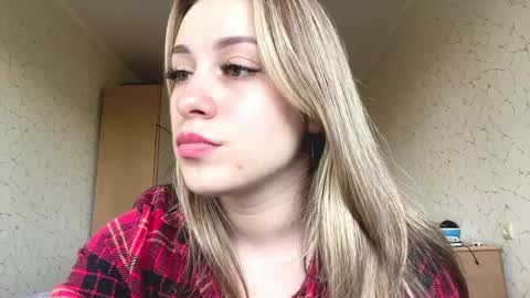 Mia online show from May 2026 07:59:02 AM