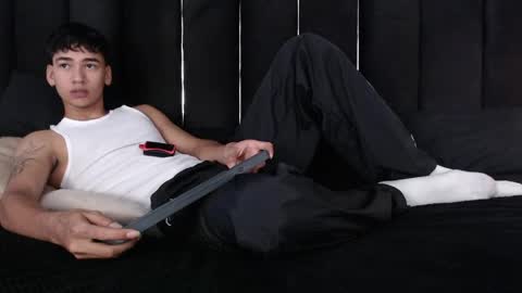 Snapshot of dominic_ghost chatting on April 2026 02:18:01 AM Dominic online show from April 2026 02:18:01 AM
