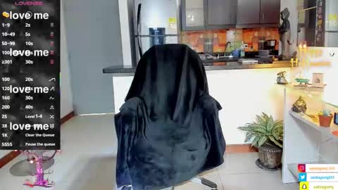 SANTI  independent model online show from October 2025 06:39:02 PM