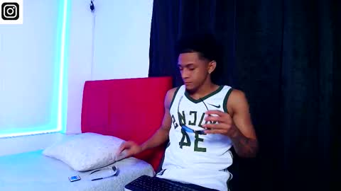 dominic_smith_ online show from October 2025 10:55:01 PM