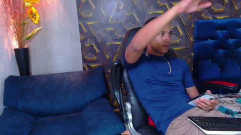 dominic_smith_ online show from April 2026 02:44:02 AM