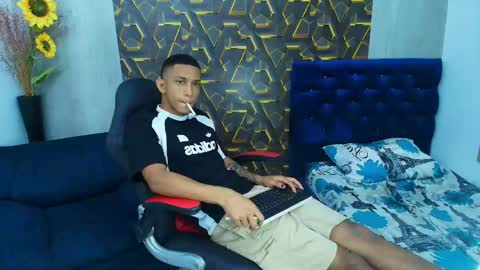 dominic_smith_ online show from April 2026 03:07:01 PM