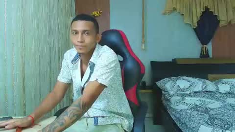 dominic_smith_ online show from June 2026 04:34:01 AM