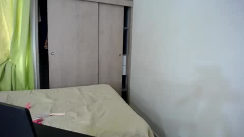 Snapshot of dominic_sofia chatting on May 2026 12:03:02 PM dominic_sofia online show from May 2026 12:03:02 PM