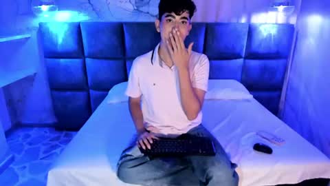Snapshot of dominicjay_ chatting on June 2026 08:08:02 PM DOMINIC online show from June 2026 08:08:02 PM