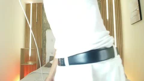 Snapshot of dominik_blake chatting on April 2026 08:28:02 PM Dominik online show from April 2026 08:28:02 PM