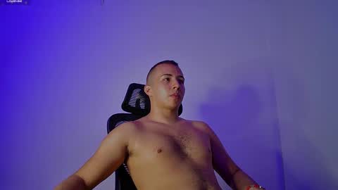 Donat Independent Model online show from February 2025 02:46:02 PM