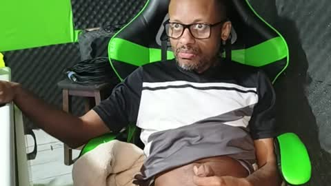 Snapshot of dondiego5511 chatting on July 2026 05:56:02 PM dondiego5511 online show from July 2026 05:56:02 PM