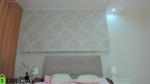 Snapshot of donnaaa_evans chatting on May 2026 01:56:01 AM Donna On GMT2 Mon-Fri 3-9 AM online show from May 2026 01:56:01 AM