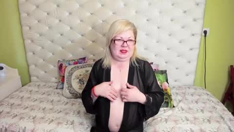 DonnaGriffin online show from February 2025 09:01:01 AM