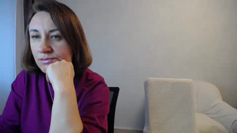 Snapshot of donnalimadonna chatting on November 2025 09:20:02 AM Tatiana 43 curvy sexy body and Joanna redhead 39 years online show from November 2025 09:20:02 AM