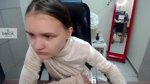 Snapshot of donnasia chatting on June 2026 06:37:02 AM Sia online show from June 2026 06:37:02 AM