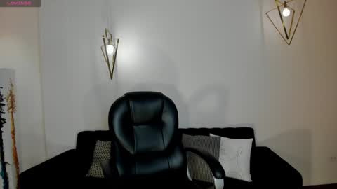  Donna Stonne  online show from January 2025 07:13:02 PM