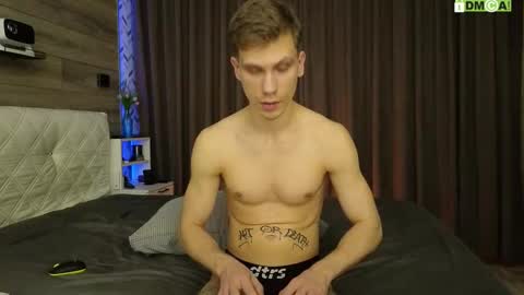 Nikon online show from November 2025 07:03:03 PM