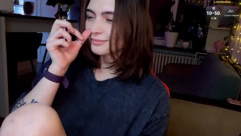 Snapshot of dorfmatratze_ chatting on December 2024 10:22:01 AM Alice online show from December 2024 10:22:01 AM