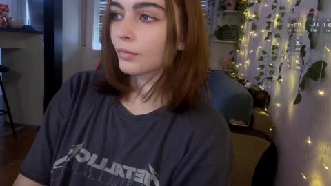 Snapshot of dorfmatratze_ chatting on January 2025 10:49:01 AM Alice online show from January 2025 10:49:01 AM